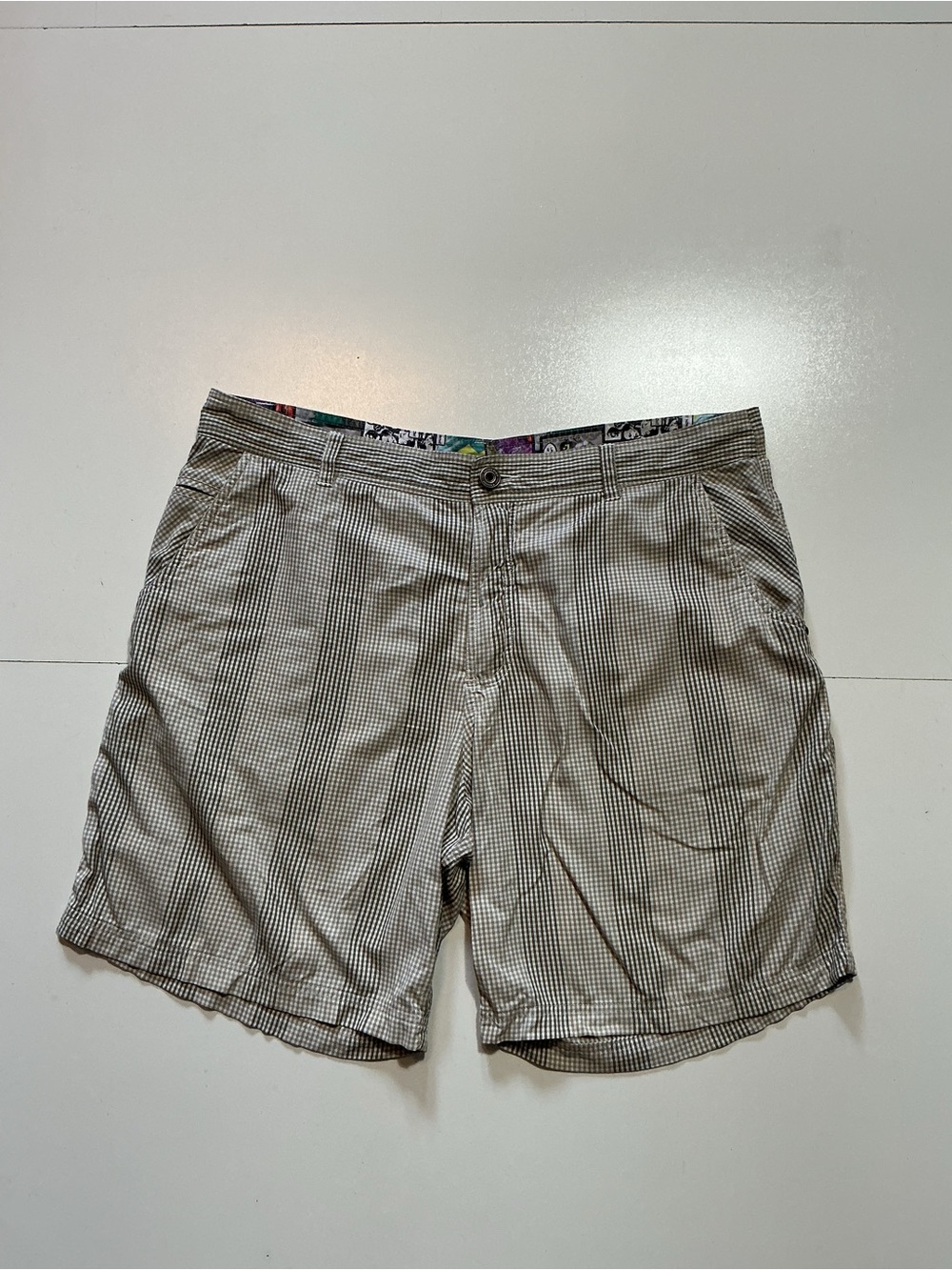 Lululemon Athletica Kahuna Performance Golf 8" Inseam Mens Shorts